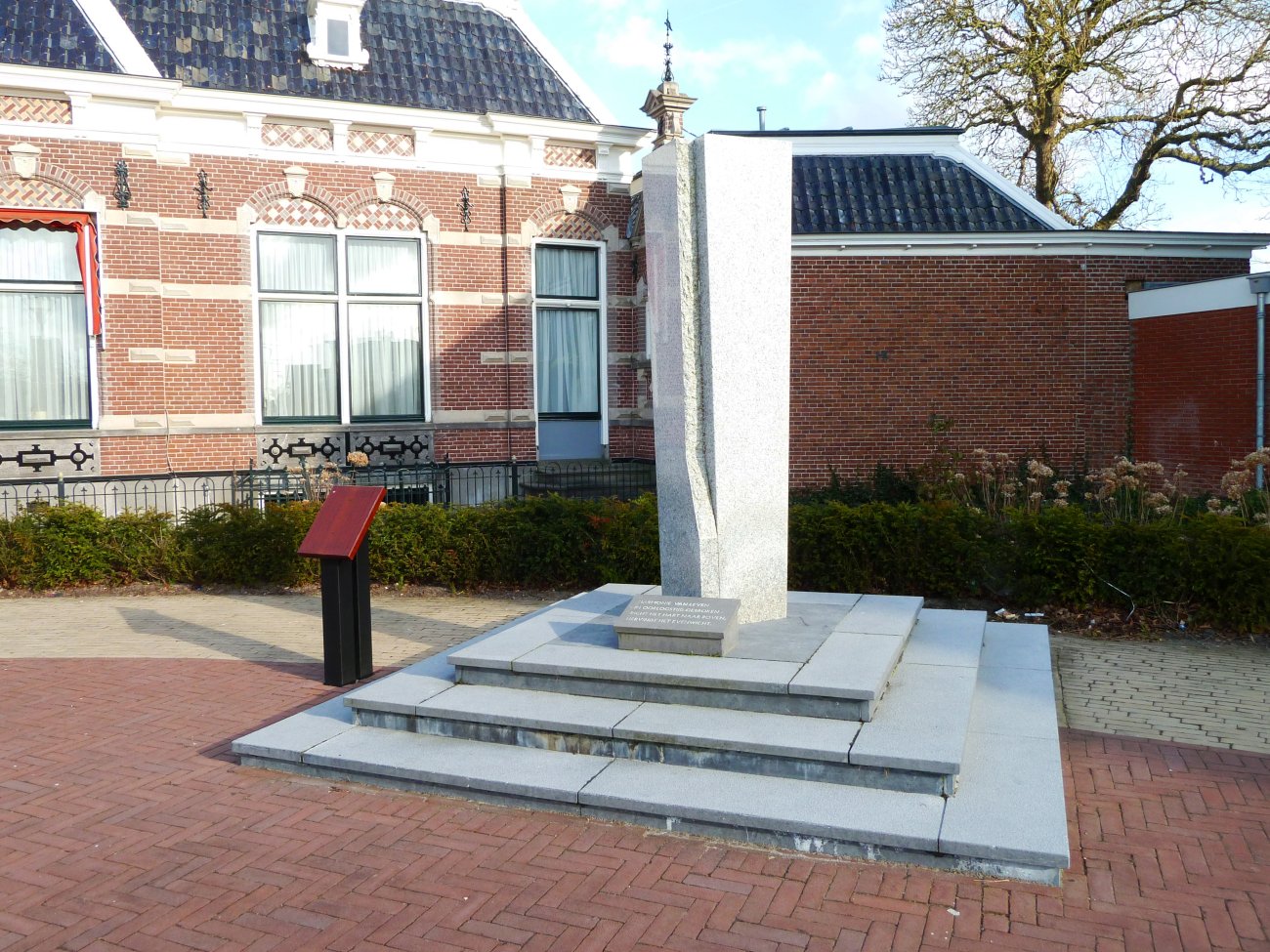 Bedum War Monument