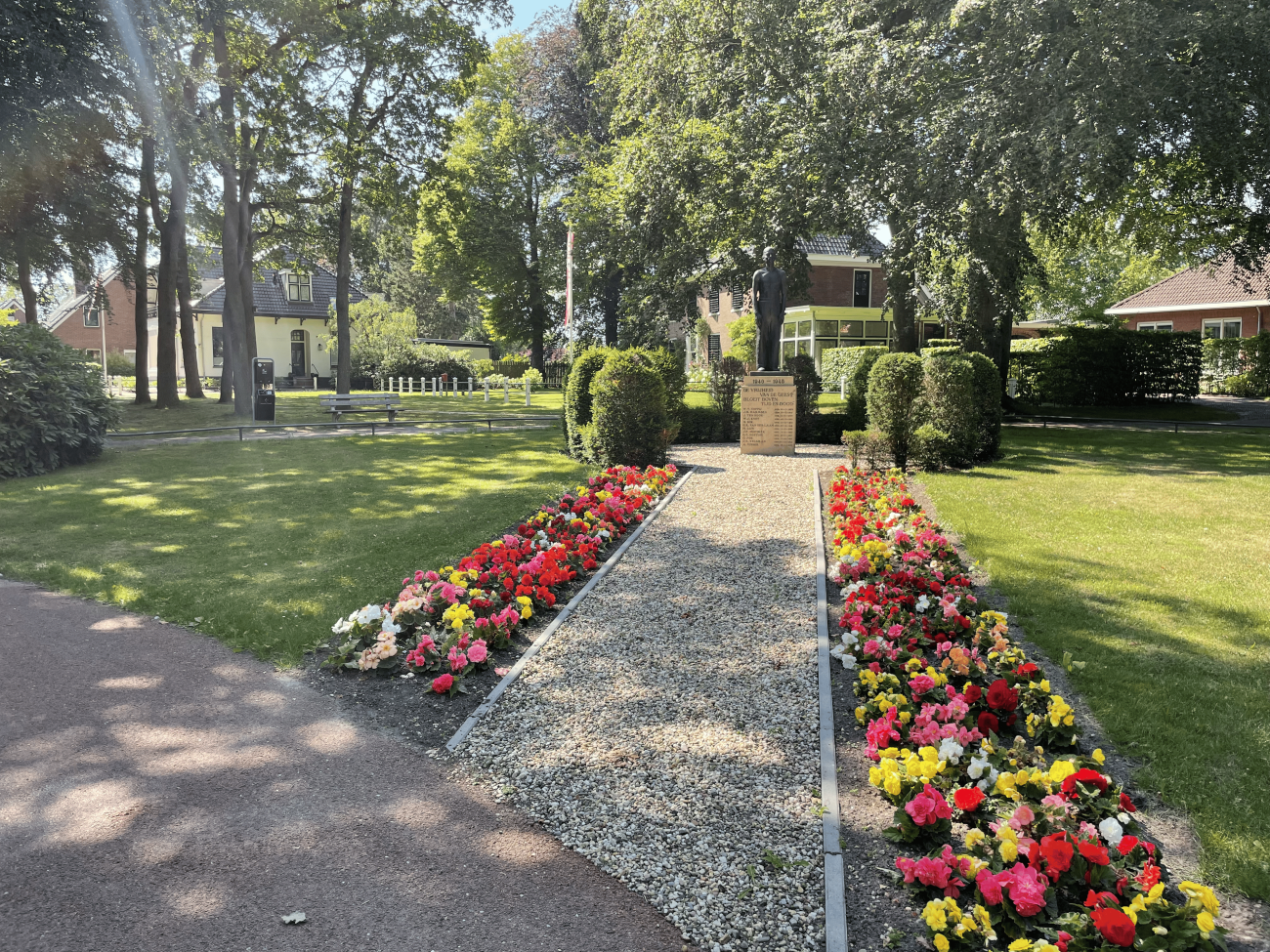 verzetsmonument-zuidlaren-01