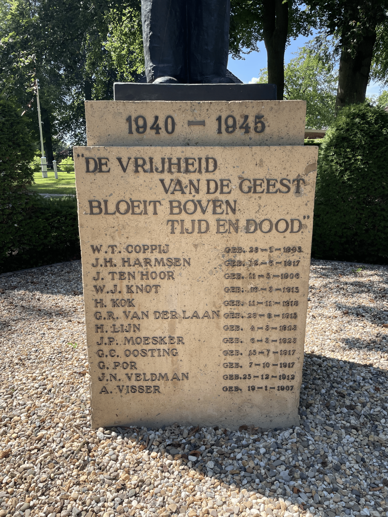 verzetsmonument-zuidlaren-03